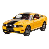 REVELL 2010 Ford Mustang  1:25